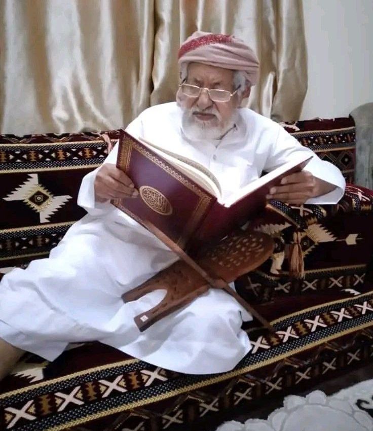 الشيخ صالح بن شاجع ينعي الشيخ العجي بن شطيف
